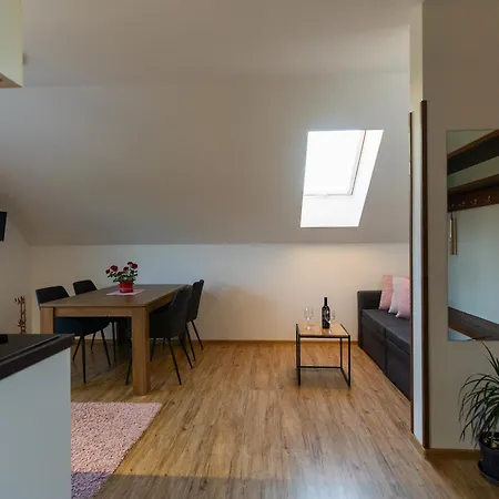 Apartmany Kohoutek A Slepicka V Novohradskych Horach Nove Hrady  Exterior photo