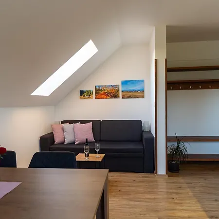 Apartmany Kohoutek A Slepicka V Novohradskych Horach Nove Hrady  Exterior photo