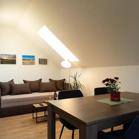 Apartmany Kohoutek A Slepicka V Novohradskych Horach Nove Hrady  Exterior photo