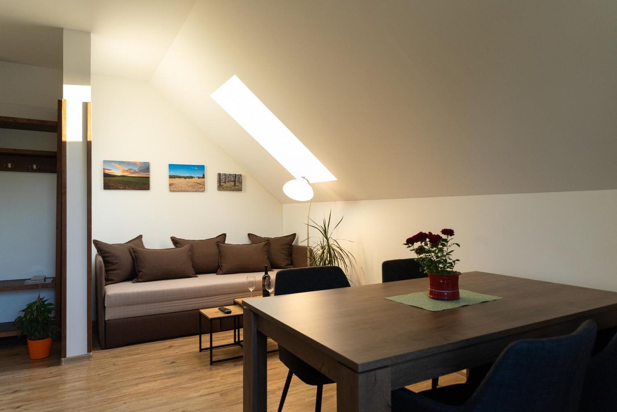 Kohoutek A Slepicka V Novohradskych Horach Apartment